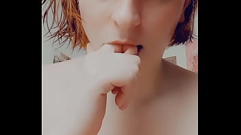 Quand je reçois l'érection appétissante d'un fan en message privé