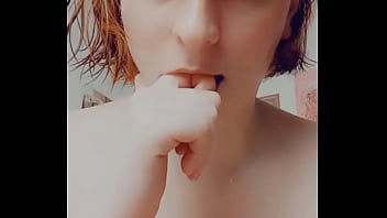 Quand je reçois l'érection appétissante d'un fan en message privé