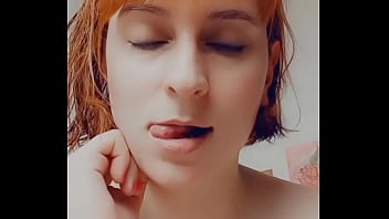 Quand je reçois l'érection appétissante d'un fan en message privé