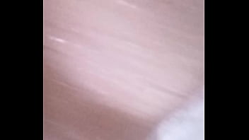 Quero sentir sua porra quentinha escorrendo em mim