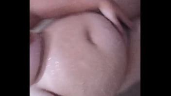 Quero sentir sua porra quentinha escorrendo em mim