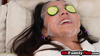 Sexy teen swallowed big cock and enjoyed rough fucking