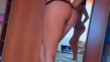 Sexy brunette teen flash pussy on webcam