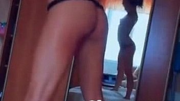 Sexy brunette teen flash pussy on webcam