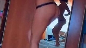 Sexy brunette teen flash pussy on webcam