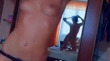 Sexy brunette teen flash pussy on webcam