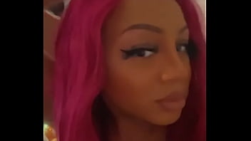 Ma chatte est toute serrée