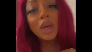 Ma chatte est toute serrée