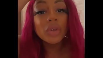 Ma chatte est toute serrée