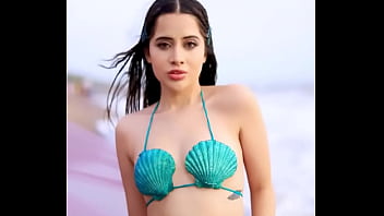 उर्फी जावद सेक्स लुकिंग