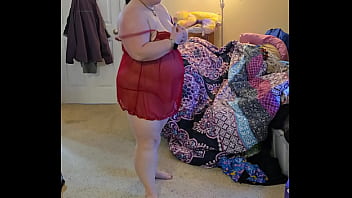 Bbw in lingerie striptease