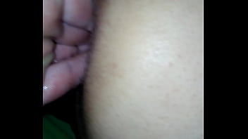 Enfiando no cu da esposa