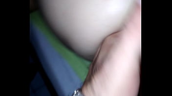 Enfiando no cu da esposa