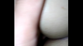 Enfiando no cu da esposa