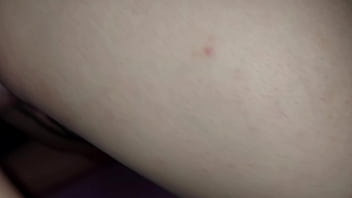 Hijastra cachonda quiere follar despues de que sale del cole