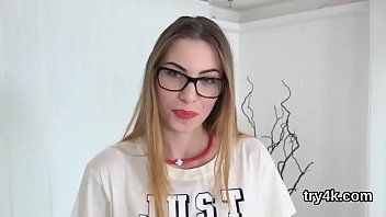 Elegant teenie blows penis in pov and gets yummy cunt banged