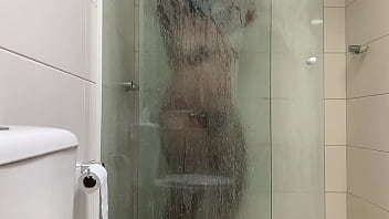 Enteada caiu de boca no meu pau e mamou gostoso