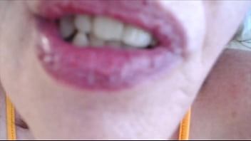 914 legs heels and a huge round ass watch the jiggle jiggle and the wiggle wiggle