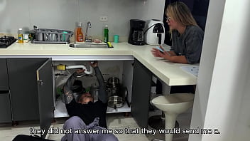 Hot colombian contacts me to fix her pipe and wants me to fuck her felipe skull