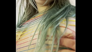 Rainbow clad joan day plays with herself and shakes big ass trailer