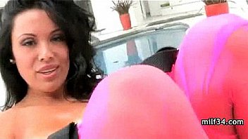 Seriously sexy mom cums hard