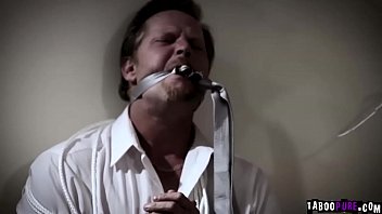 Penny pax sucking karlo karreras cock