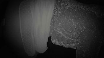 Glory hole pedir pra entrar e me comer na cabine