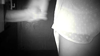 Glory hole pedir pra entrar e me comer na cabine