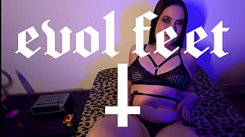 Ravena gets tickle treatment