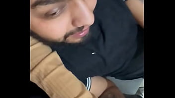 Manson y yo apostamos con el ganador de #lacasadeloafamososmx2 si gana mayito le doy el chiquito y si gaba karime me verá