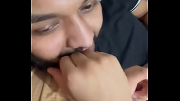 Manson y yo apostamos con el ganador de #lacasadeloafamososmx2 si gana mayito le doy el chiquito y si gaba karime me verá