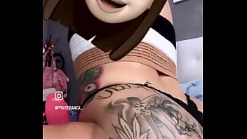 Contente em ver sua esposa