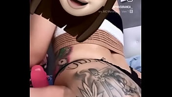 Contente em ver sua esposa