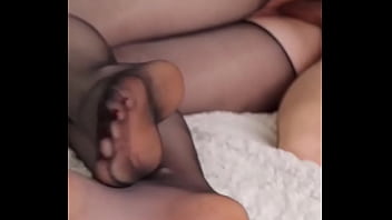 Bet you'd love my nyloned toes teasing you