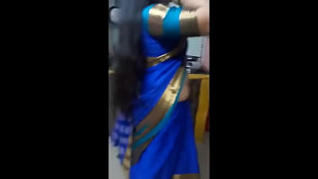 Randi bhabhi shreya showing her bra and boobs in public