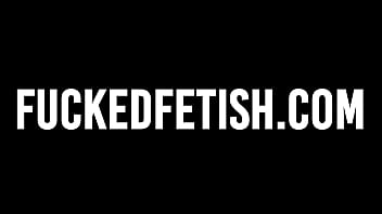 1 min redhead makeup pee