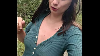 Unee Randonnée Très Chaude Pleins De Photos Et Vidéos Arrivent Pour thumbnail