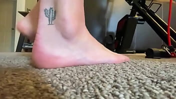 Hmm Is There A Tiny Lurking Around My House Better Hope I Don’t Find You#sizetwitter #feet #feetfetish #giantess #g thumbnail