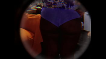 Câmera escoondida real flagra vizinha crente a vontade