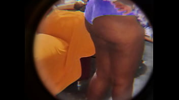 Câmera escoondida real flagra vizinha crente a vontade