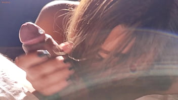 Um delicioso boquete em uma tarde ensolarada