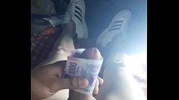 Una paja con uno de a mil