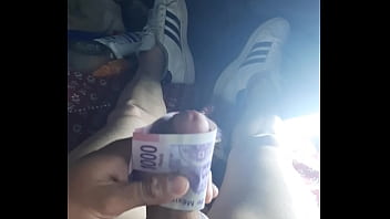 Una paja con uno de a mil