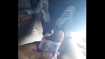 Una paja con uno de a mil