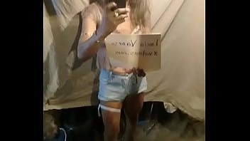 Vídeo De Verificación Lucia Mostrando Su Cartel De Verificacion thumbnail