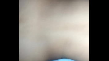 Comendo o cu da gostosa novinha