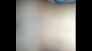 Comendo o cu da gostosa novinha