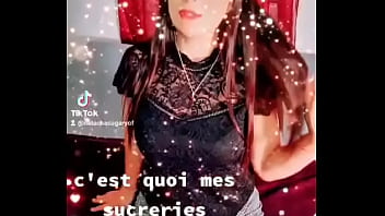 On m'a demandé mes sucreries préférées la suite très hot est pour