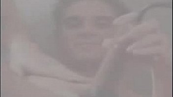 Meninos Gays Se Masturbando Na Maior Suruba Arquivoglscom thumbnail