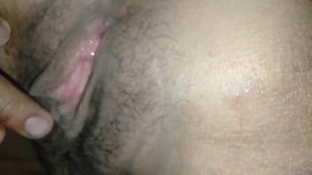 แหกหีเลียเม็ดแตดสาวใหญ่จนน้ำแตกใส่หี